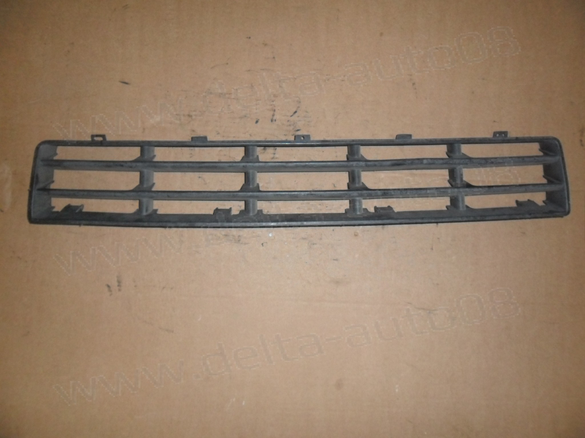 Решетка предна броня за VW Golf IV, 1999-2007г., 1J0 853 677 D, 1J0853677D