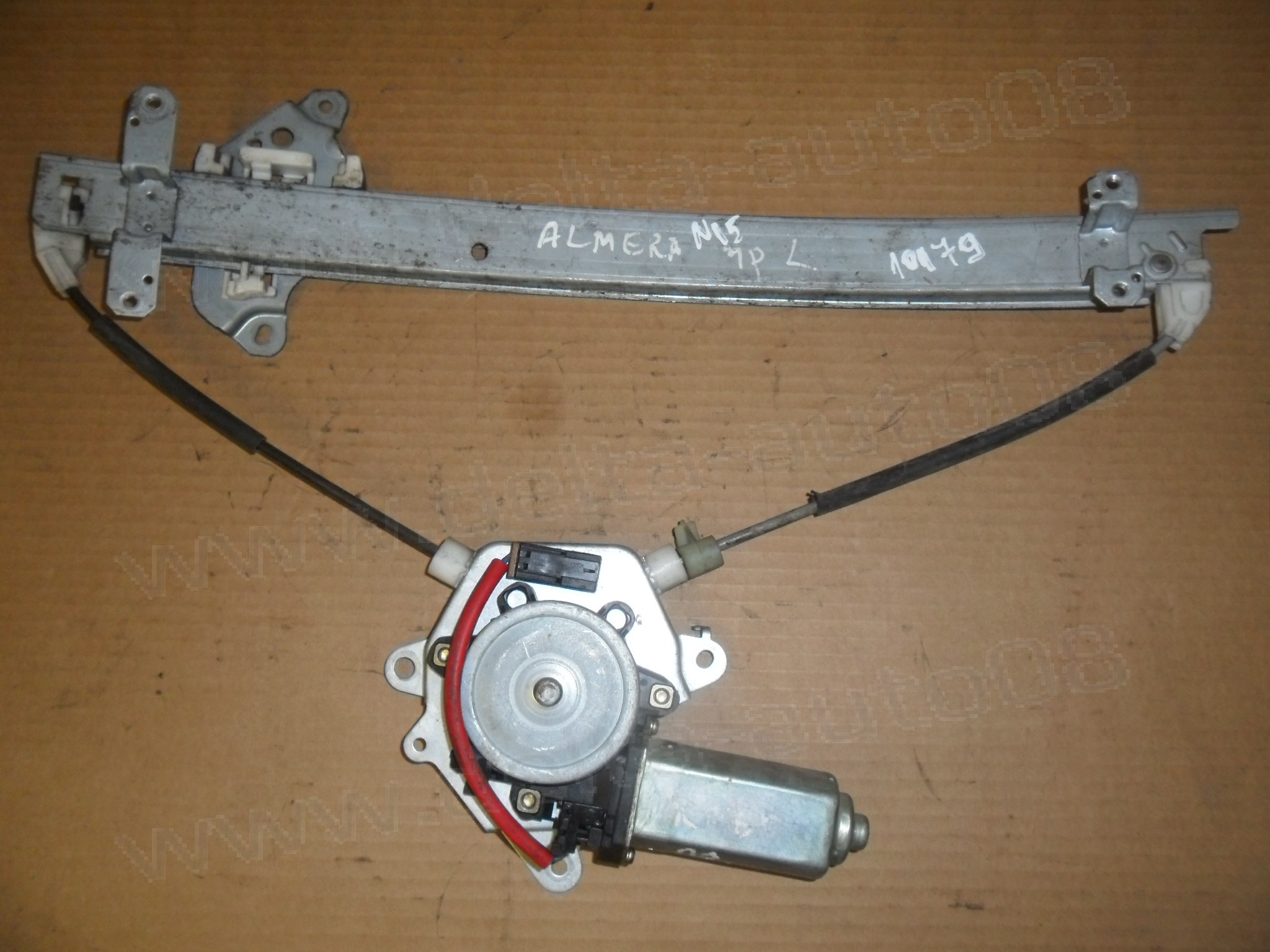 Стъклоповдигач, преден ляв, Nissan Almera N15, 1995-2000г.