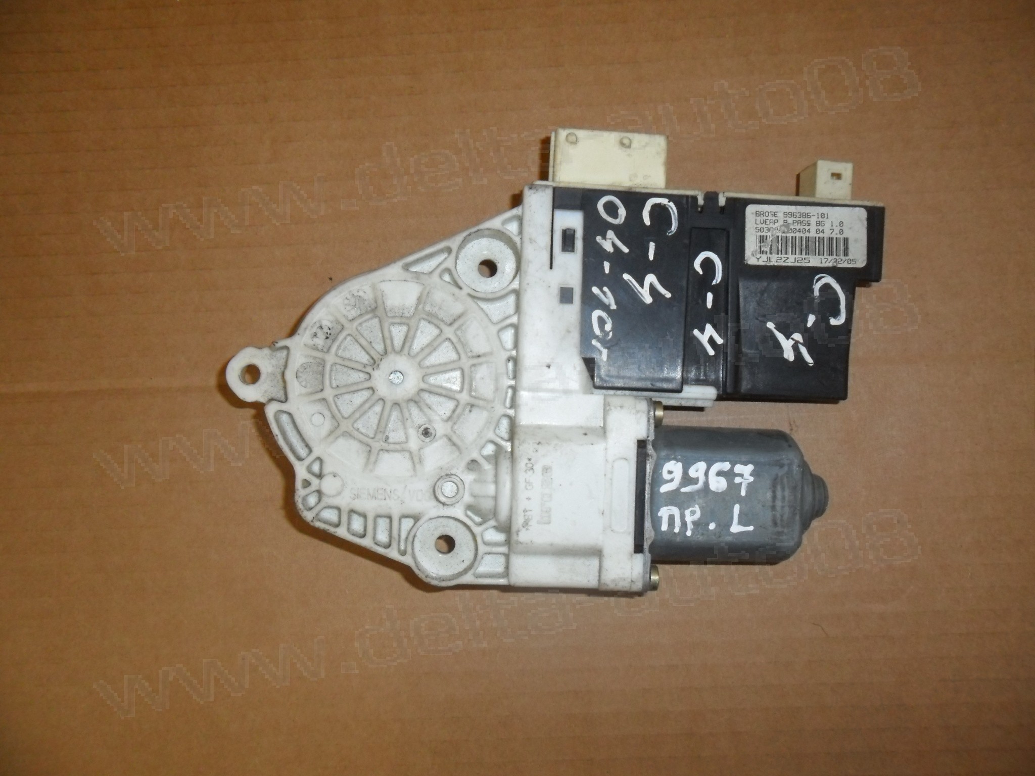 Мотор стъклоповдигач, преден ляв, Citroen C4, 2004-2008г., 997832-101, 997832101, 774.60048.01, 7746004801