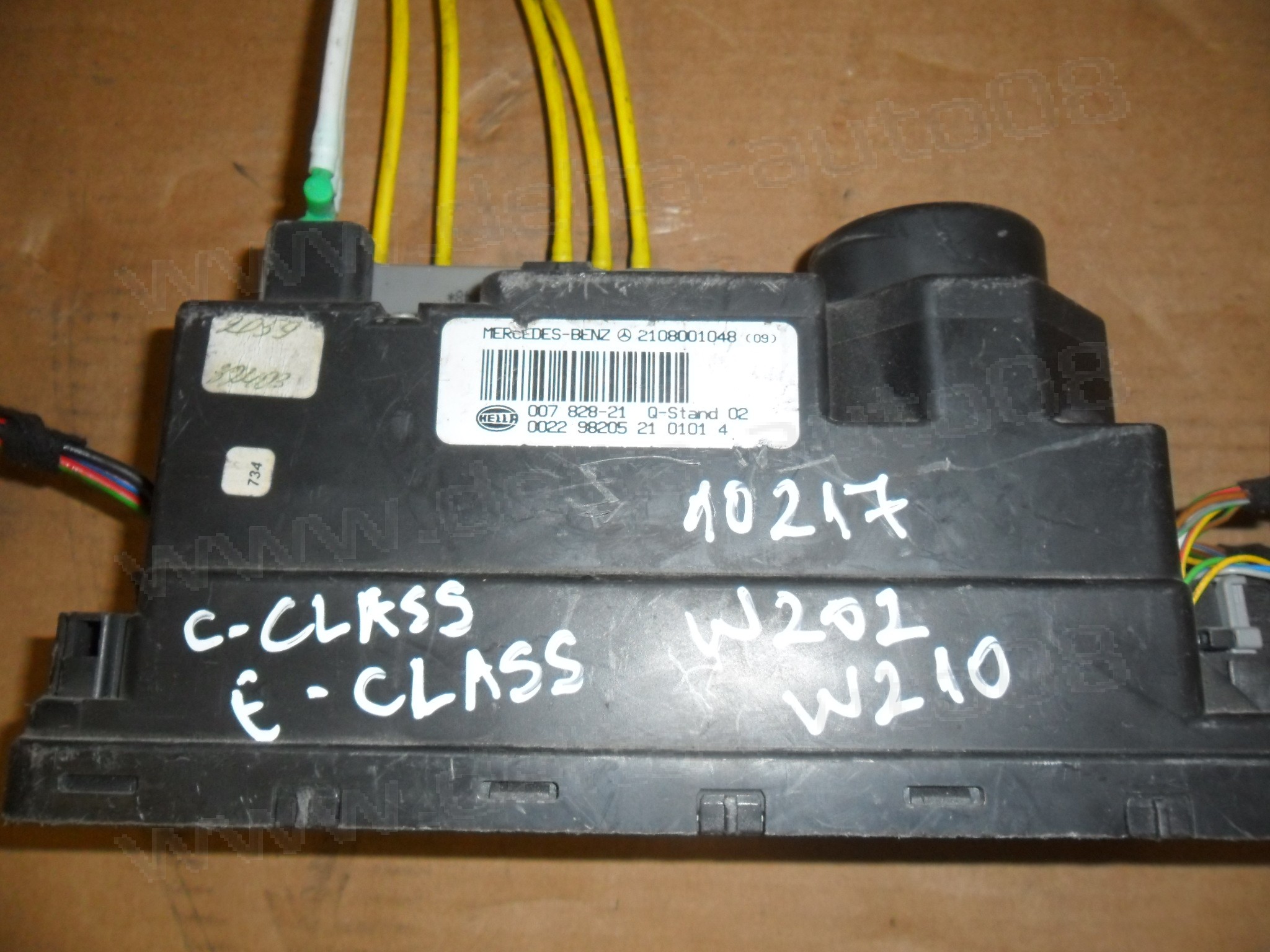 Вакуум помпа централно заключване за Mercedes E-Class, C-Class, CLK, W202, W208, W210, 007 828-21, 007828-21, 00782821, 2108001048