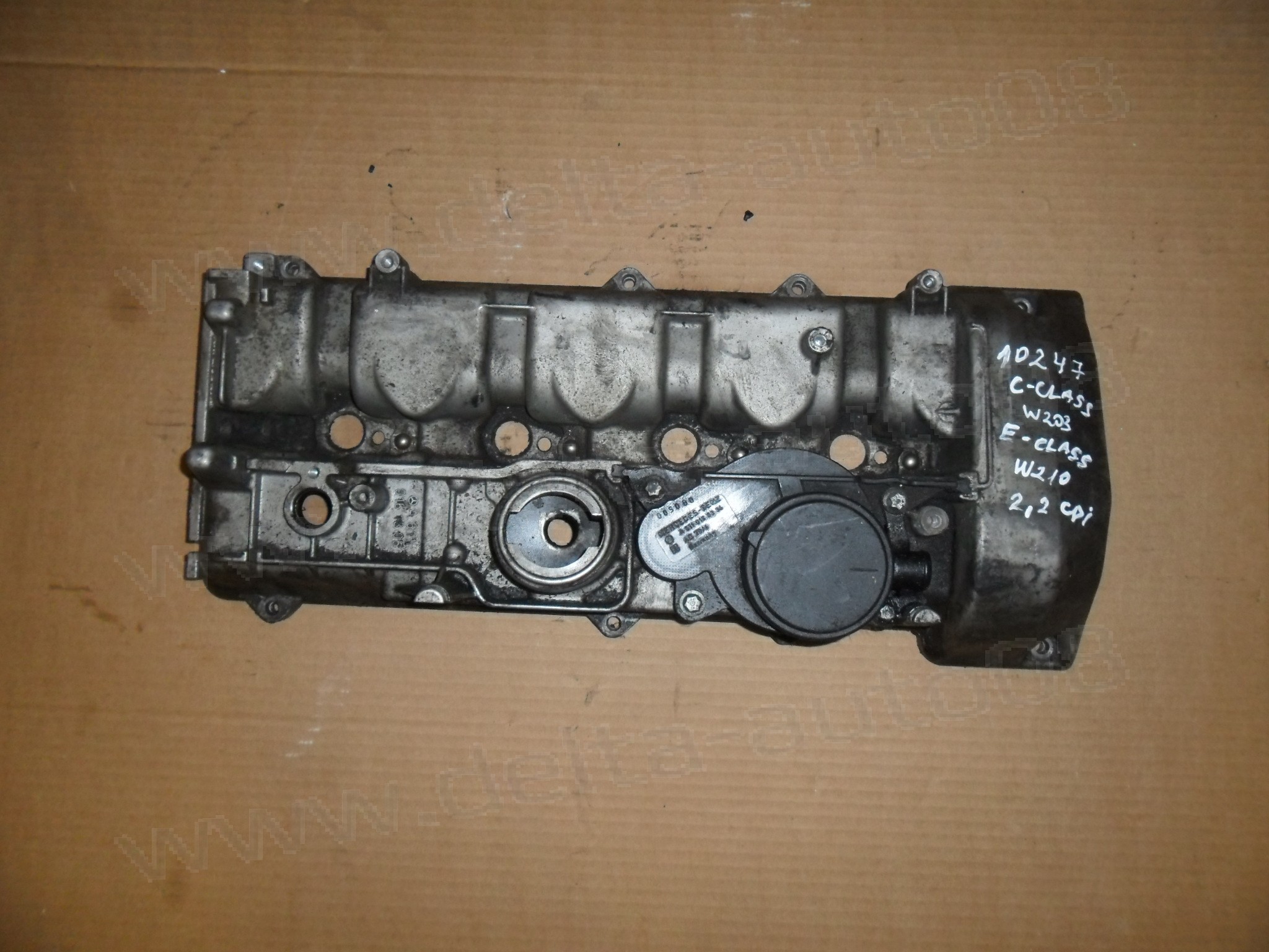 Капак клапани за Mercedes C-Class W203, E-Class W210, 2.2 CDI, A 611 016 13 05, A6110161305 