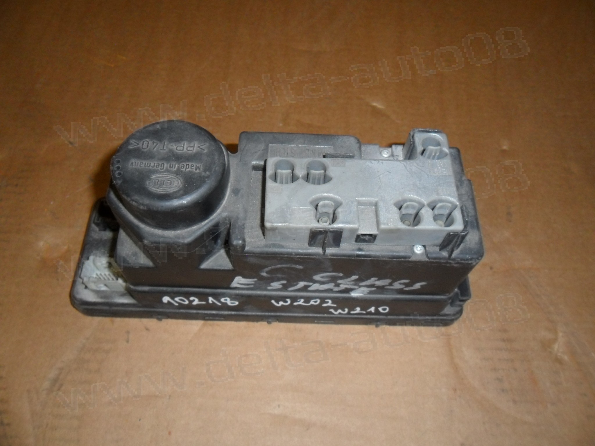Вакуум помпа централно заключване за Mercedes E-Class, C-Class, W202, W210, 1996-2003г., 007 828-25, 007828-25, 00782825, 2108001248 