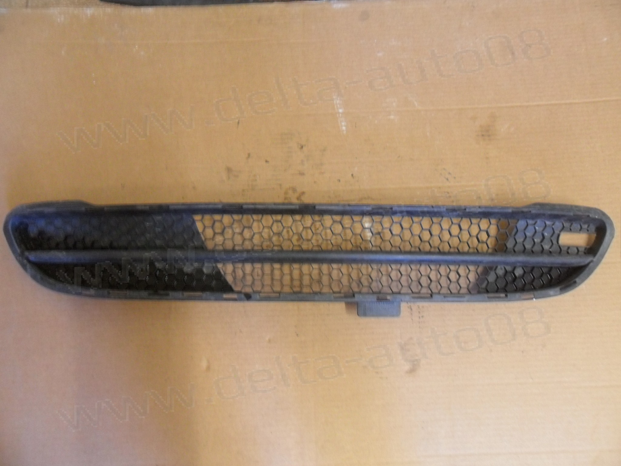 Решетка предна броня за Peugeot 106, 1996-2005г., 962475298