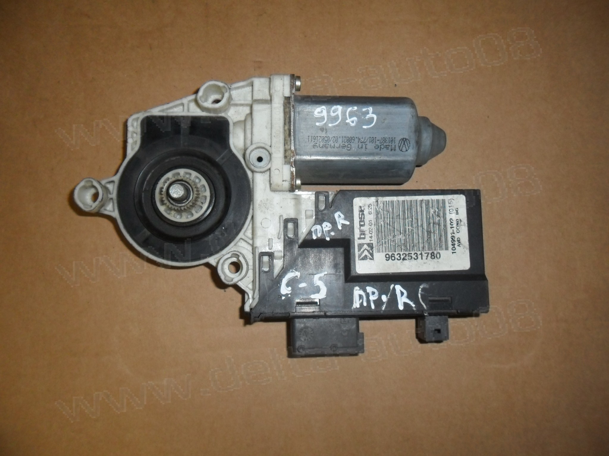 Мотор стъклоповдигач, преден десен, Citroen C5, 2001-2007г., 9632531780, 104991-102, 104991102, 101387-101, 101387101