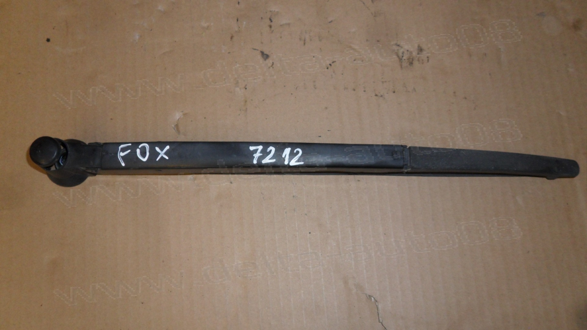 Рамо задна чистачка за VW Fox, 2003-2011г.