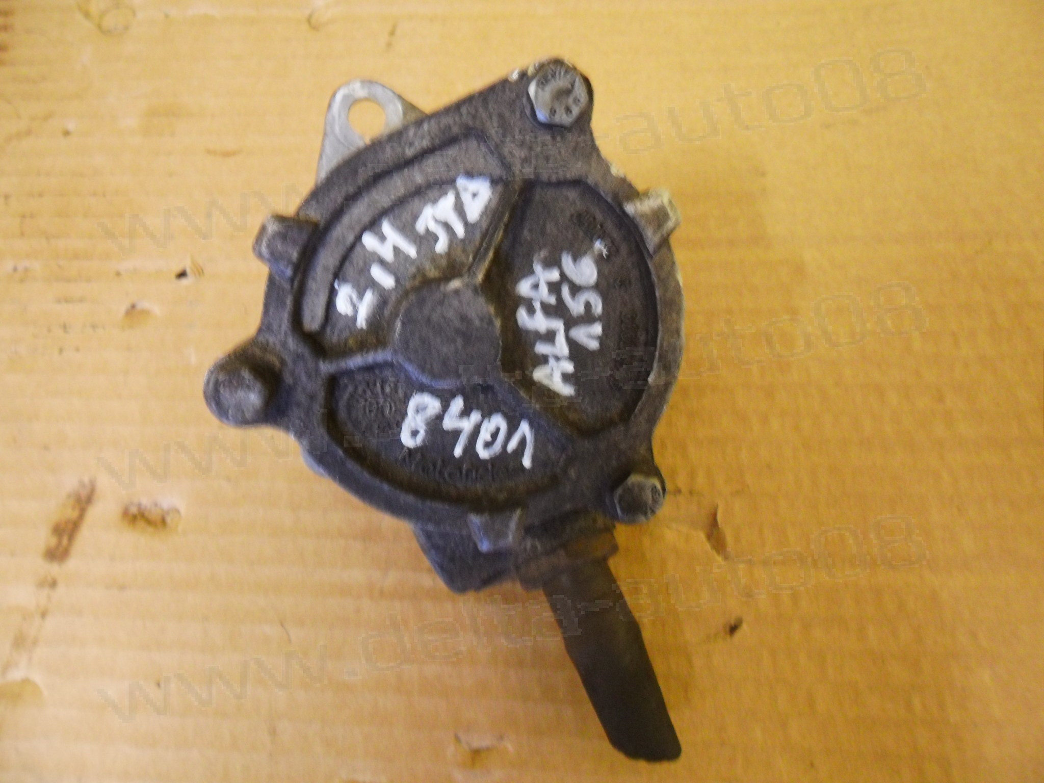 Вакуум помпа за Fiat Multipla, Punto, Doblo, Stilo, Alfa 147, 156, 1.9, 2.4, JTD, 1997 -2010г., 961/10999, 961 10999, 96110999, 46771105, 961/11056, 961 11056, 96110056