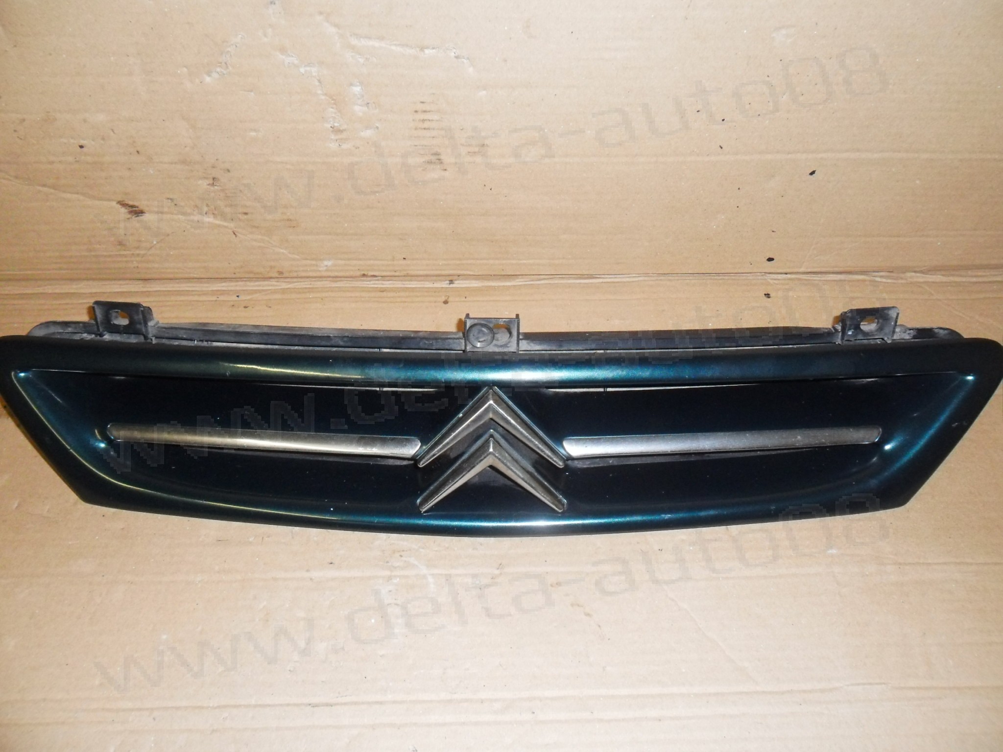Решетка радиатор за Citroen Xsara, 1997-2005г., 9627892077