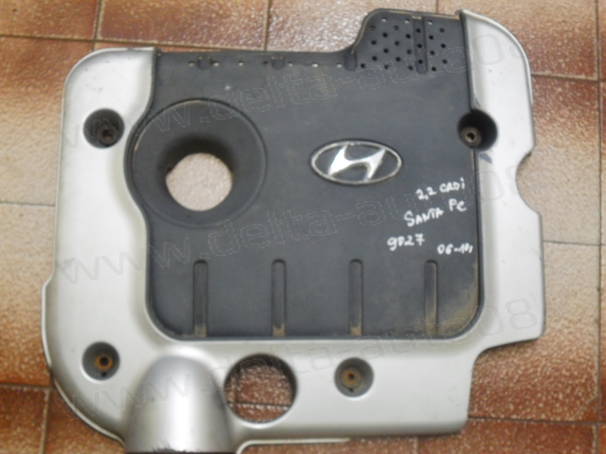 Кора капак двигател за Hyundai Santa Fe, 2.2 CRDI, 2006-2010г.