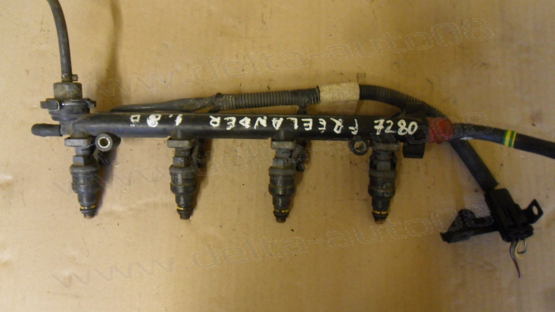 Горивна рейка, дюзи, клапан за Land Rover Freelander, 1.8i, 16V, 1998-2006г.