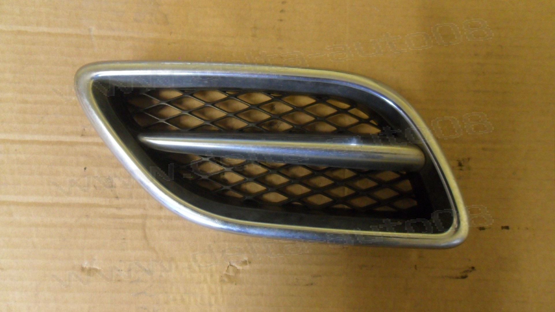 Решетка, дясна, преден капак, Nissan Primera P11, 1999-2002г.