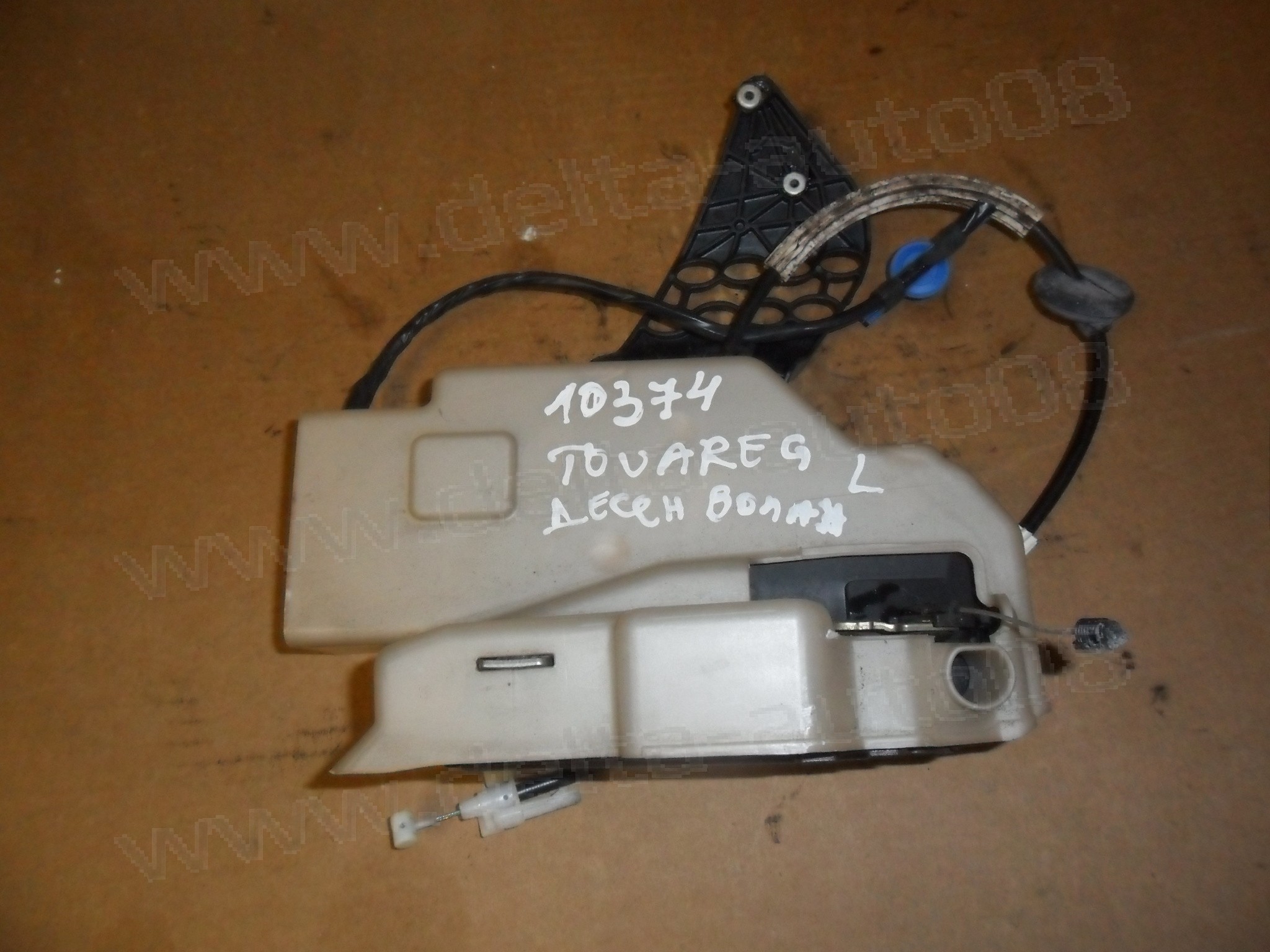 Брава предна лява за VW Touarеg 2002-2010г., десен волан