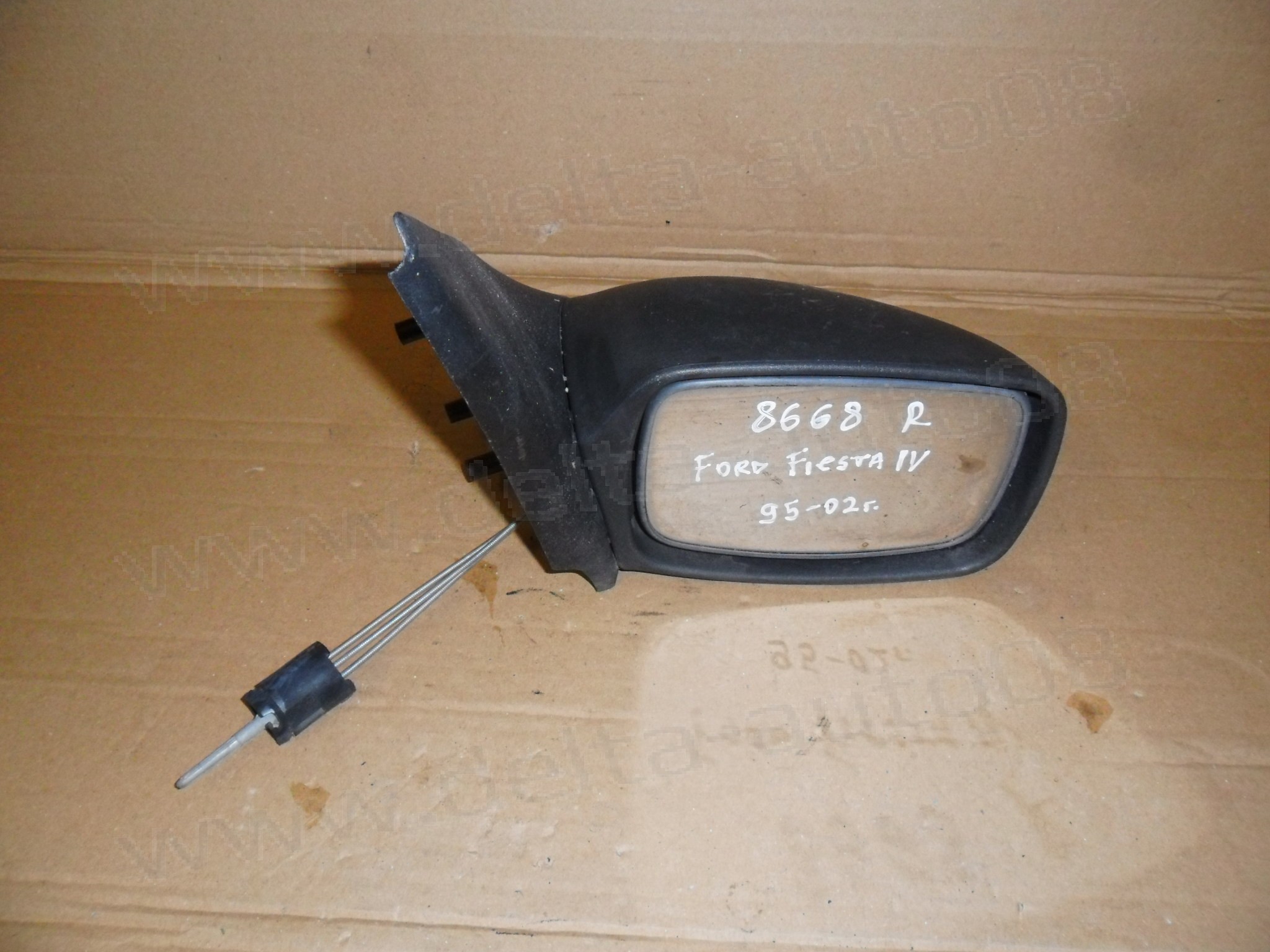 Огледало дясно за Ford Fiesta IV, 1995-2002г., механично