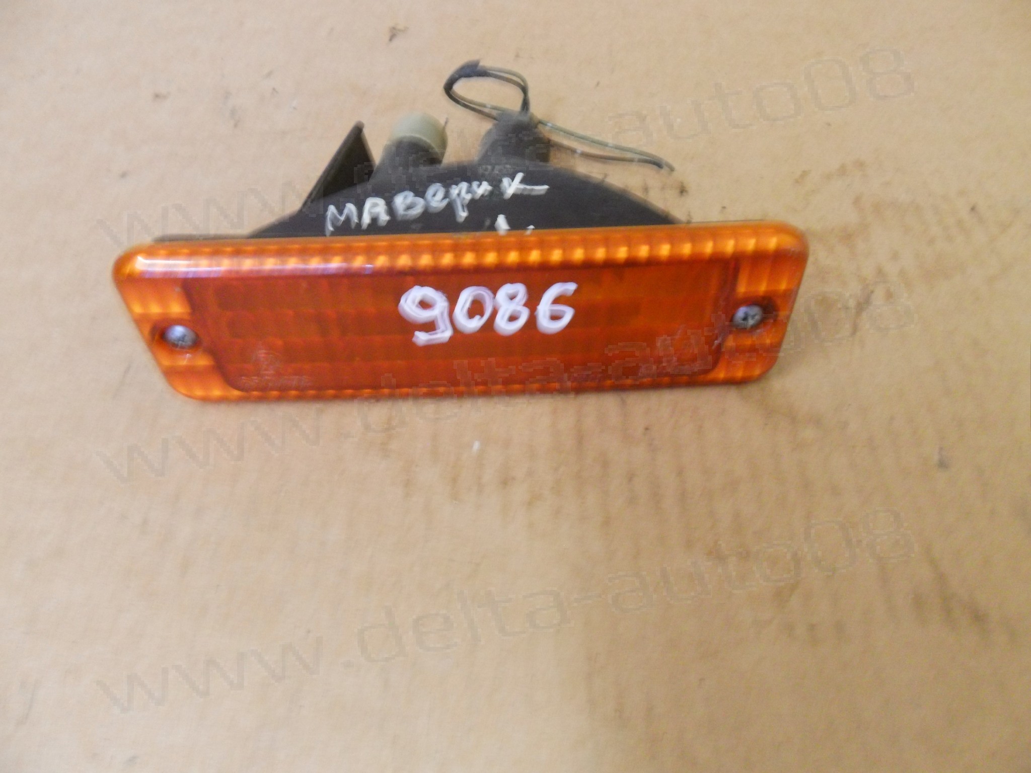 Мигач за Ford Maverick, 1993-1998г., Nissan Terrano, 1993-2002г., ляв