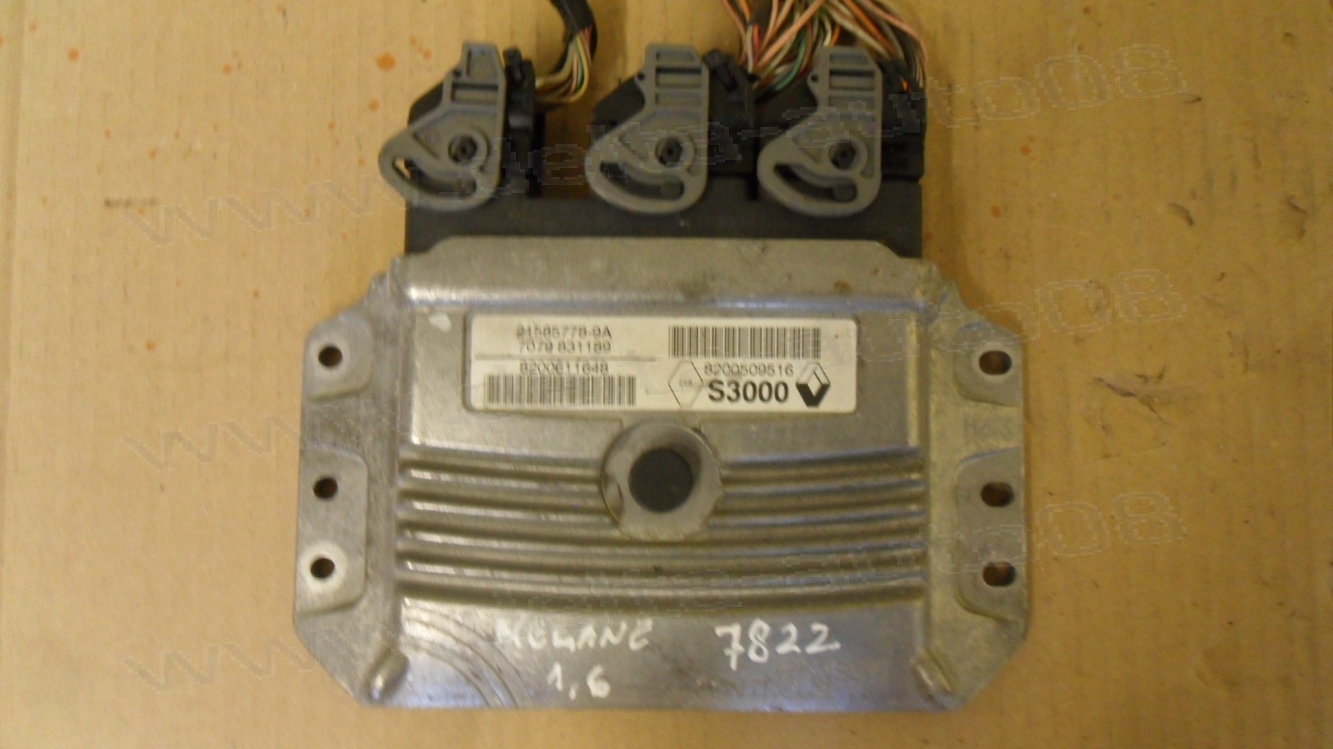 Компютър двигател за Renault Megane 1.6, 8200611648, 21585778-9A, 215857789A, 7079 831189, 7079831189, 8200509516, S3000