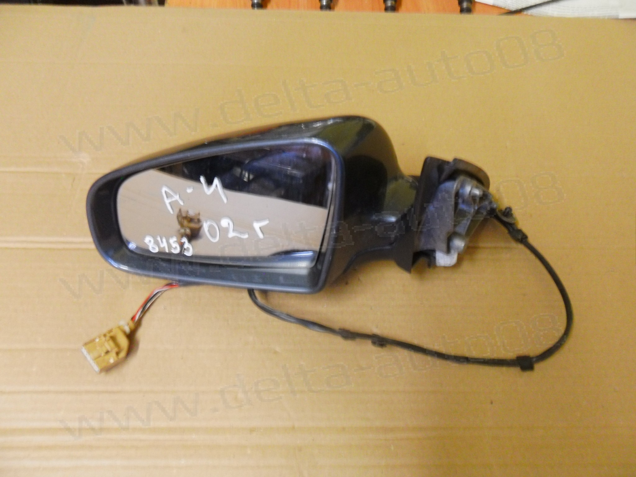 Огледало ляво за Audi A4, 2000-2005г., електрическо