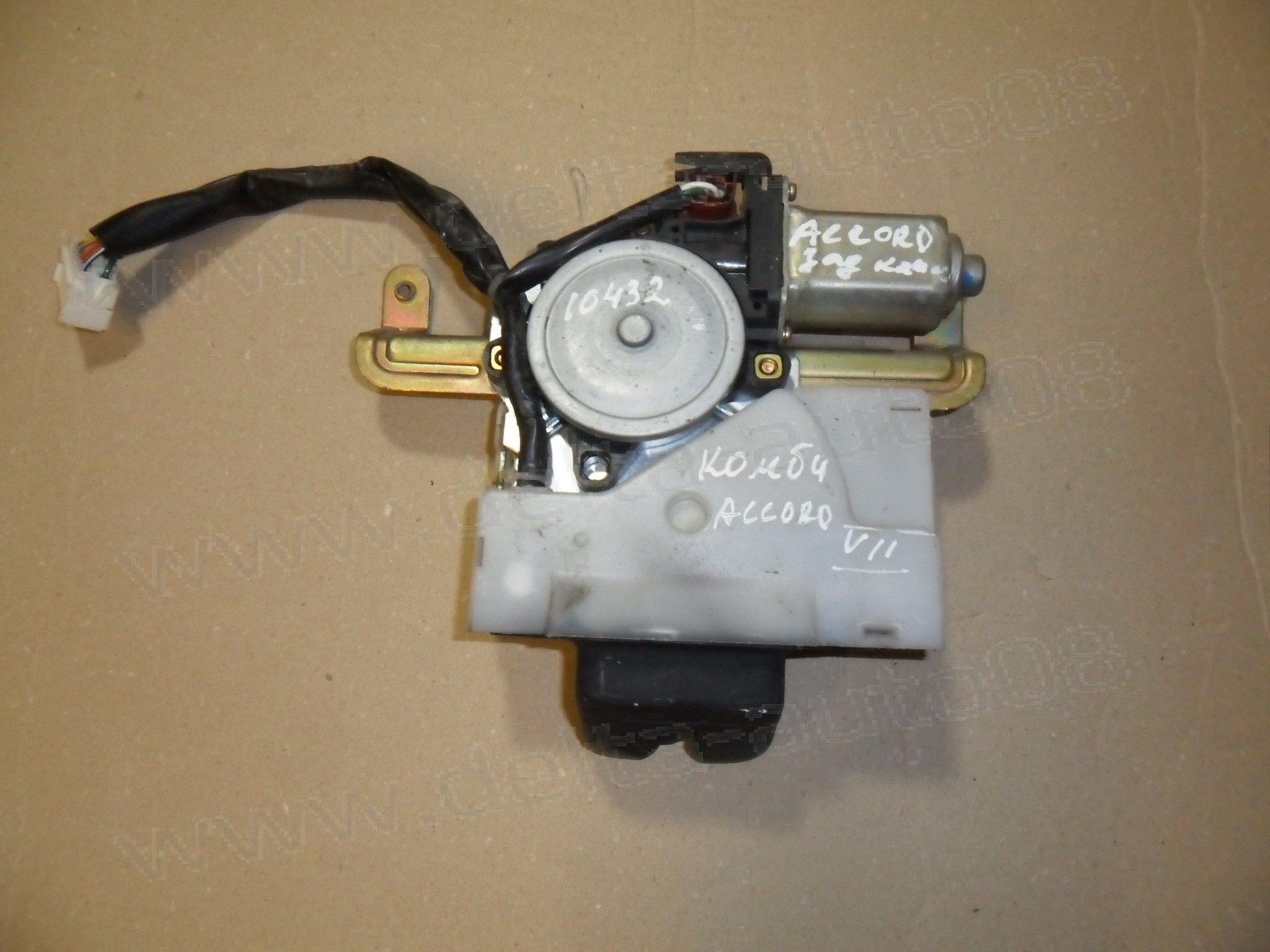 Брава заден капак за Honda Accord комби 2002-2008г 2178408-A 9010-57 74800-SEDA