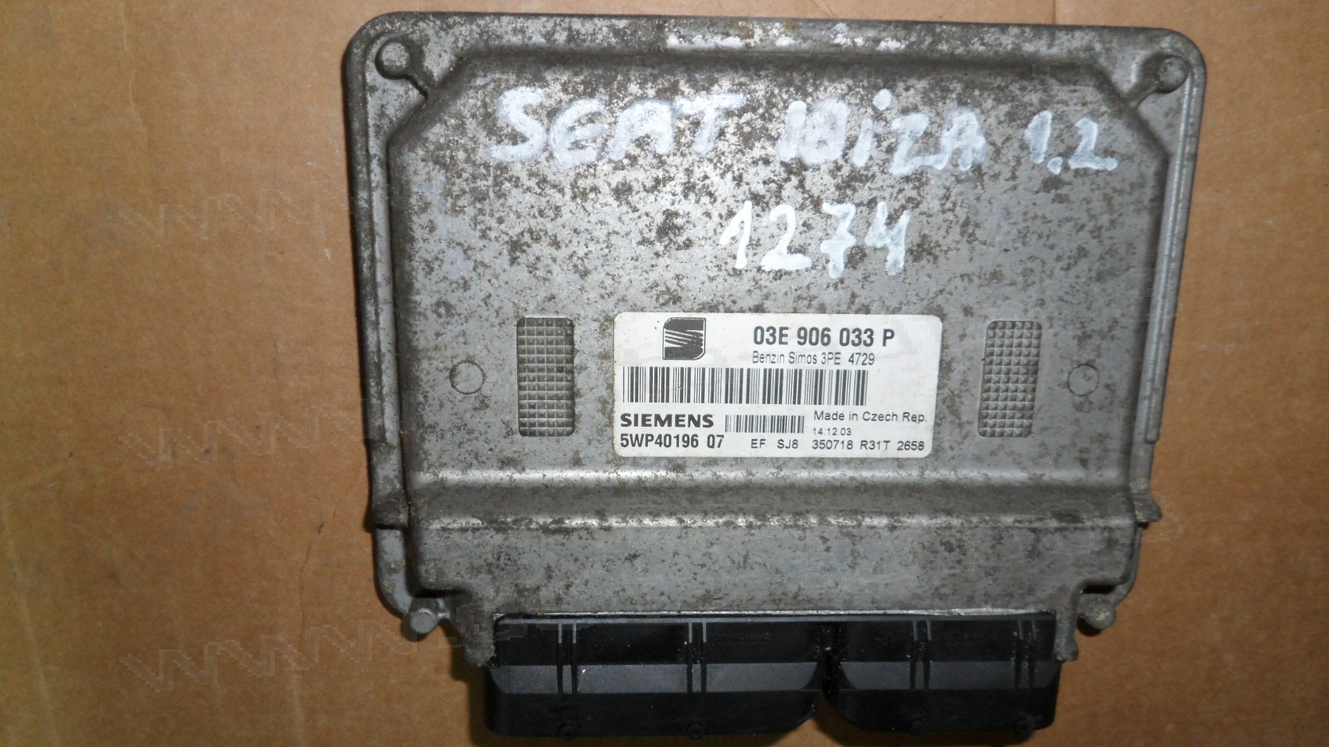 Компютър двигател за Seat Ibiza 1.2  03E906033P, 03E 906 033 P, 3PE 4729, 3PE4729, 5WP40196