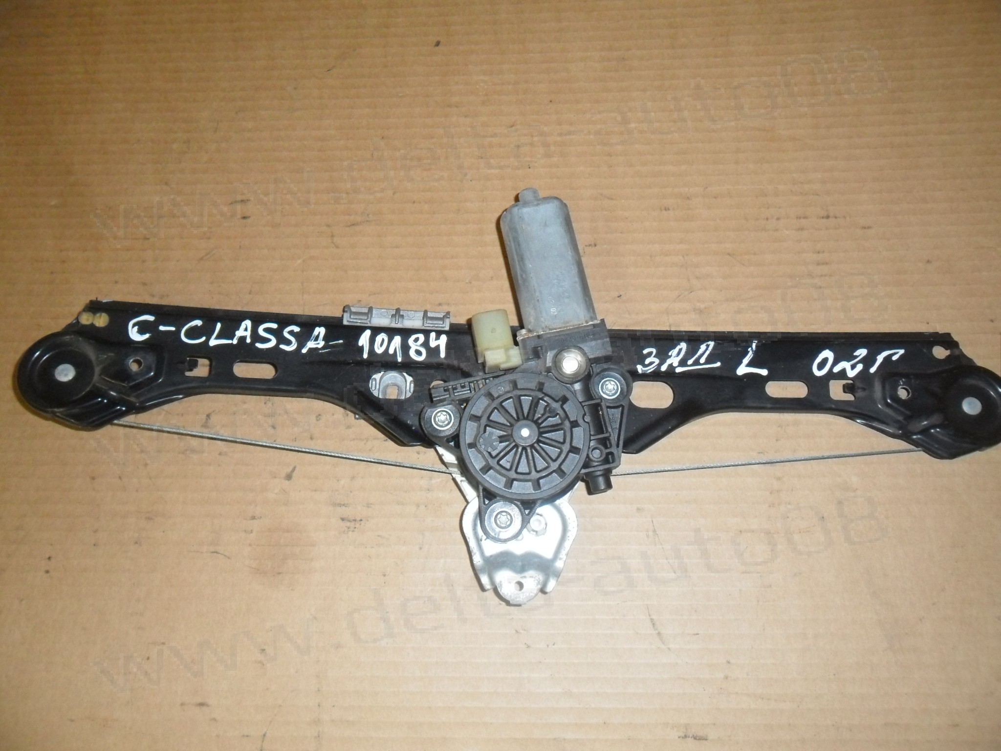 Стъклоповдигач, заден ляв, Mercedes C-Class W203, 2000-2007г., A 203 820 29 42, A2038202942
