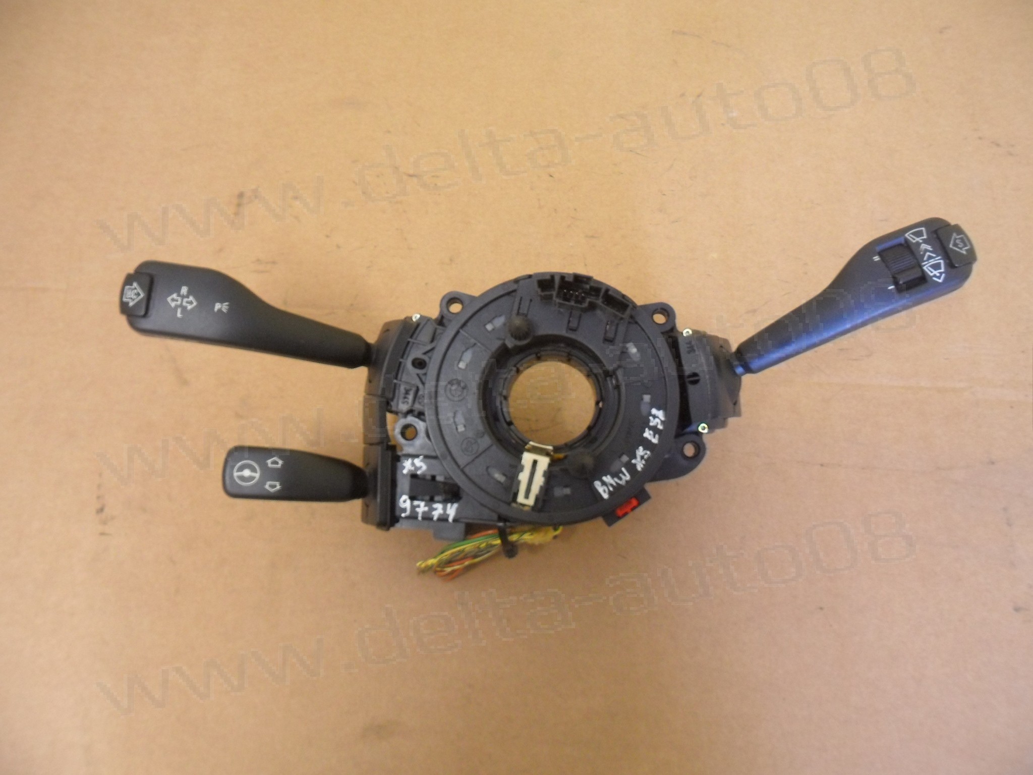 Лостове мигачи, чистачки, волан, лентов кабел, BMW X5, E53, 2000-2006г., 01 4040 21, 01404021, 61.31-8 375 398.9, 61.31-8375398.9, 61.31-8 376 443.91, 61.31-8376443.91, 8 363 668, 8363668, 01 1040 10, 01104010 