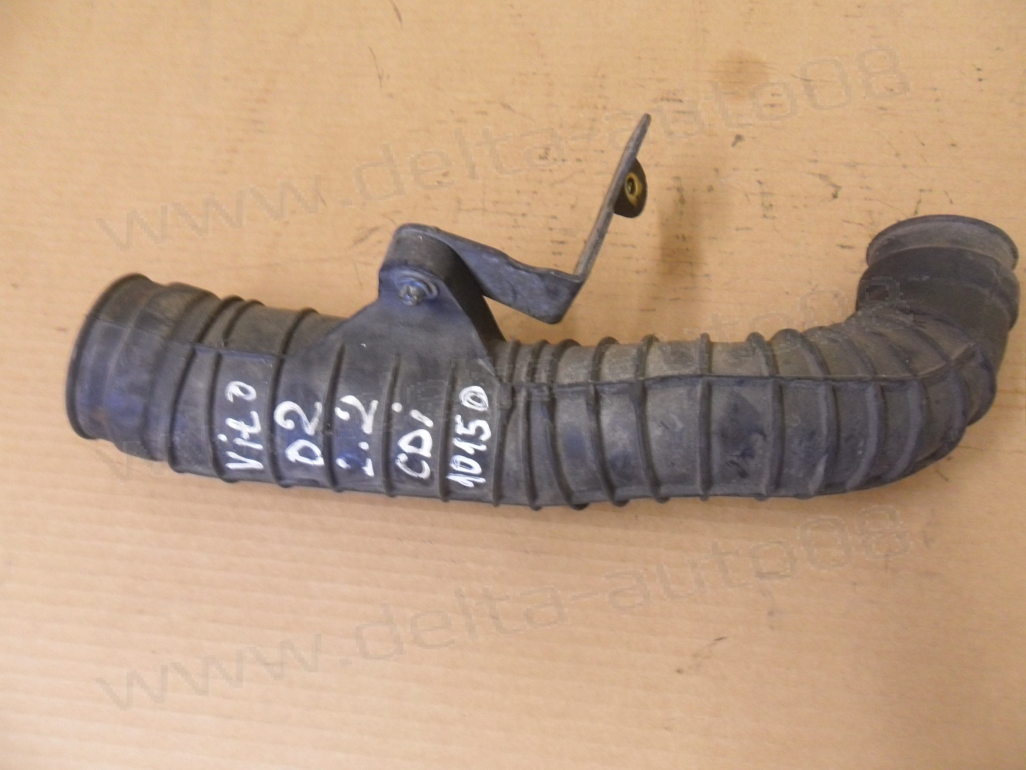 Гофриран маркуч за Mercedes Vito W638, 2.2 CDI, 1996-2003г., A 638 094 13 82, A6380941382