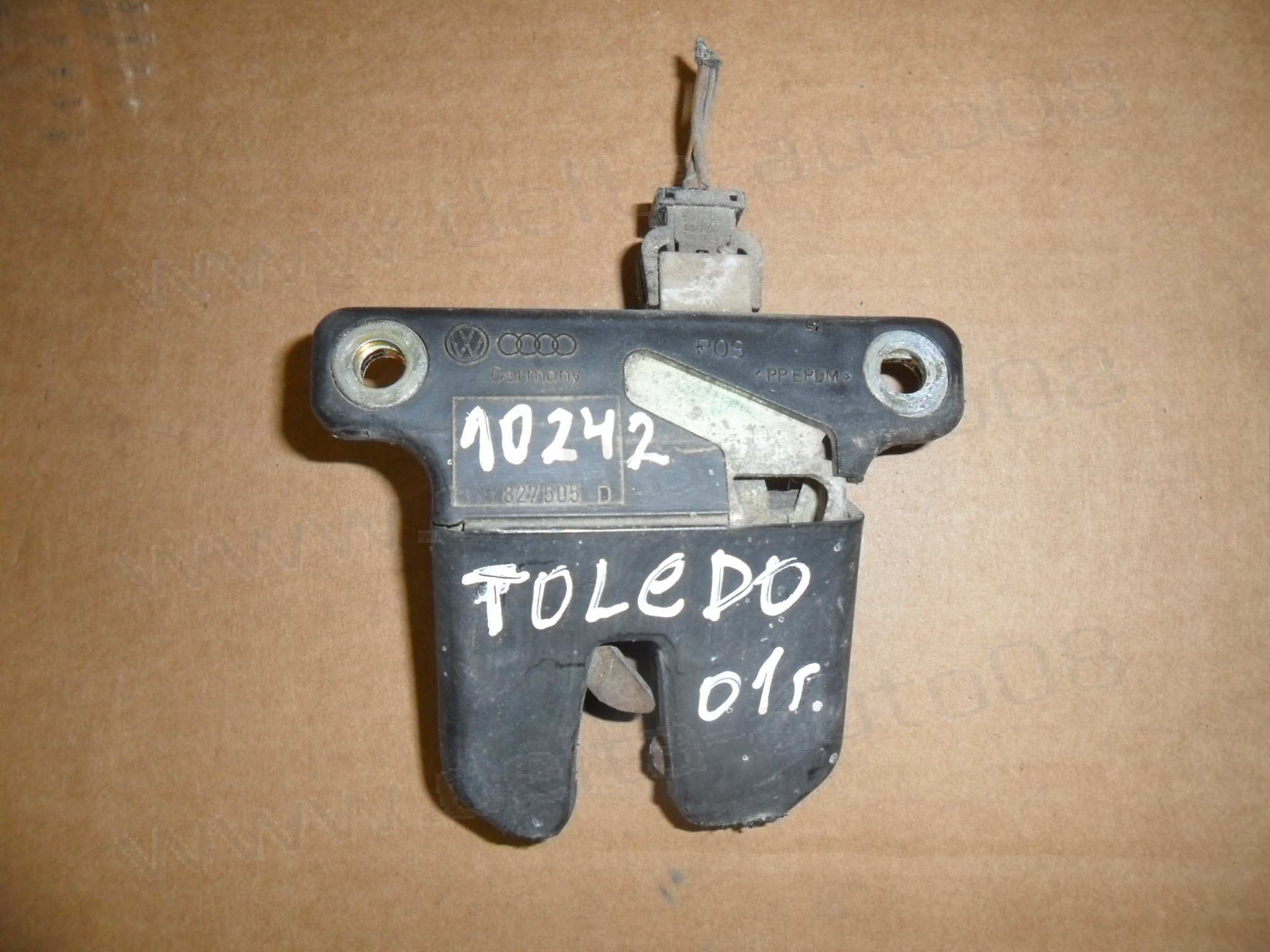 Брава заден капак, Seat Toledo, Audi A4 B5, Audi A6 C5, 1997-2003г., 8D5 827 505 D, 8D5827505D