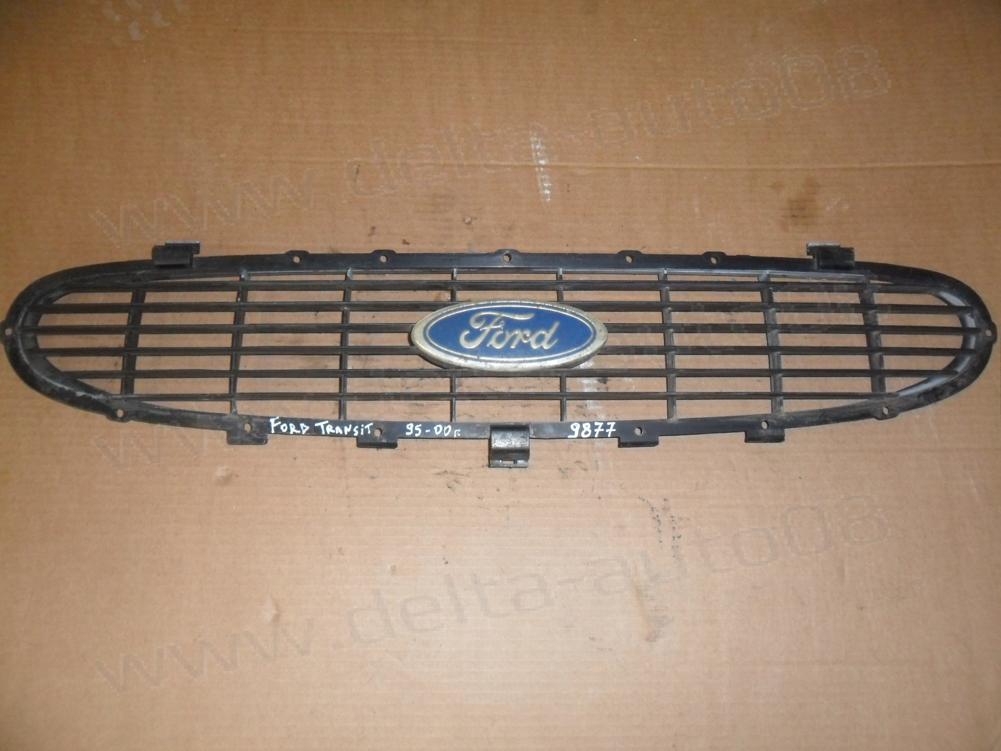 Решетка радиатор за Ford Transit, 1995-2000г., 95VB-8355-AC, 95VB8355AC