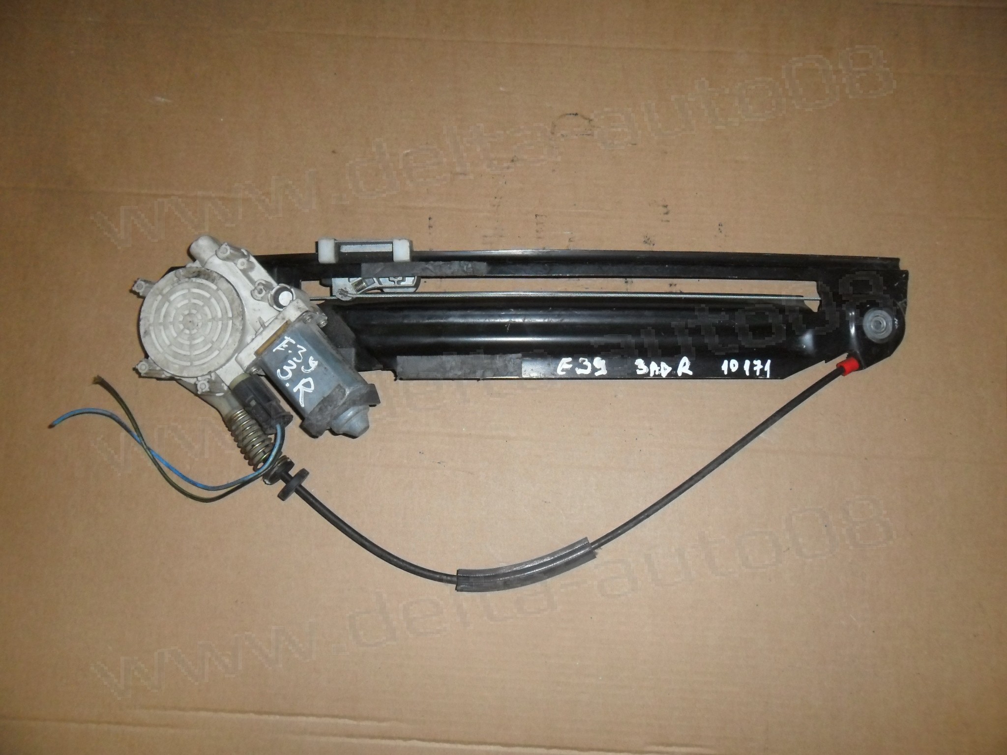 Стъклоповдигач, заден десен, BMW 5, E39, 1995-2003г., 8 252 430, 8252430, 67.62-8 360 511, 67.62-8360811, 67628360511 