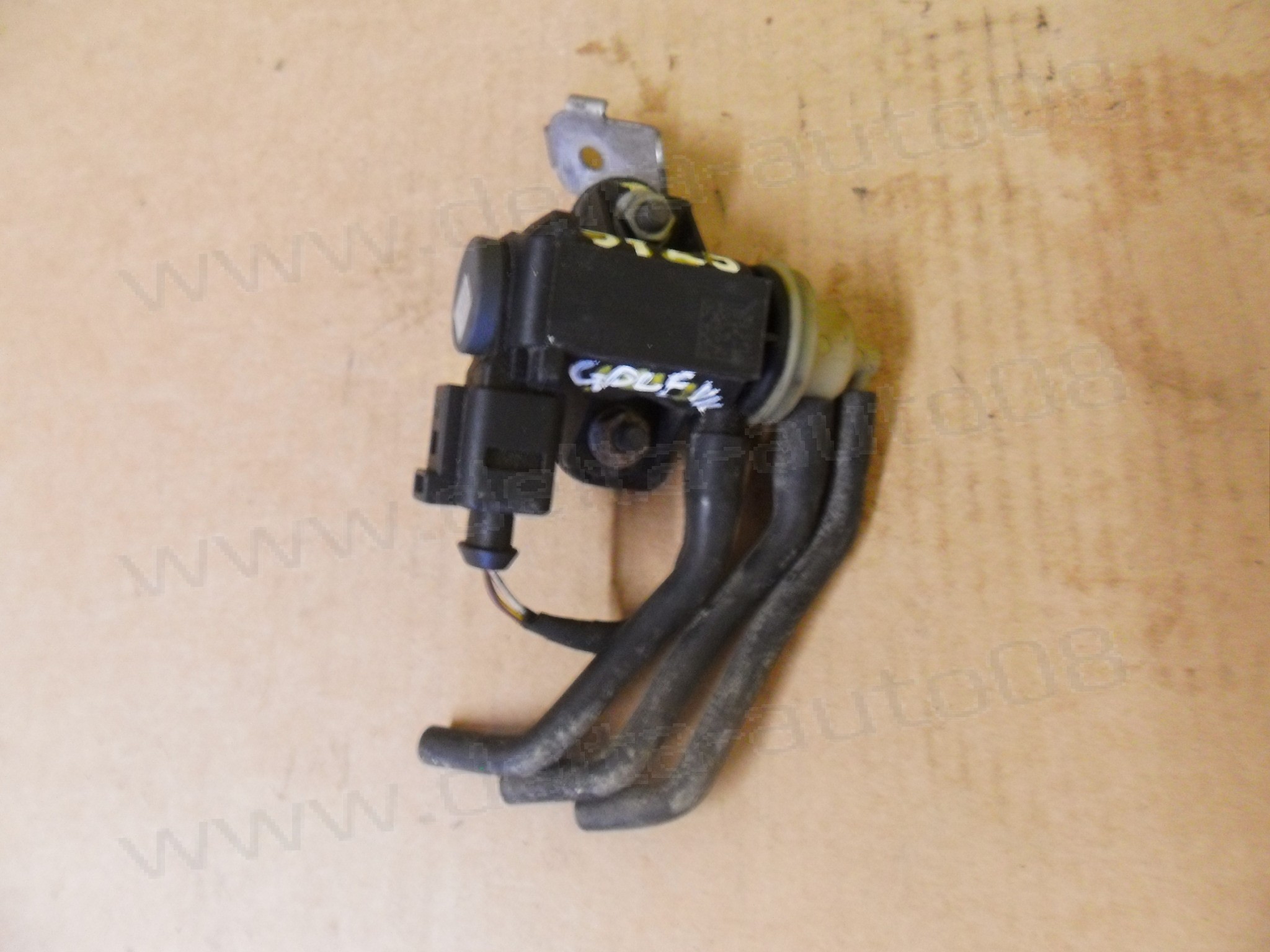 Вакуум клапан за VW Golf VII, Polo, Tiguan, Skoda Octavia, Fabia, 1.2, 1.6 TDI, 4011464A, 03P 131 051, 03P131051, 1K0 906 627 B, 1K0906627B