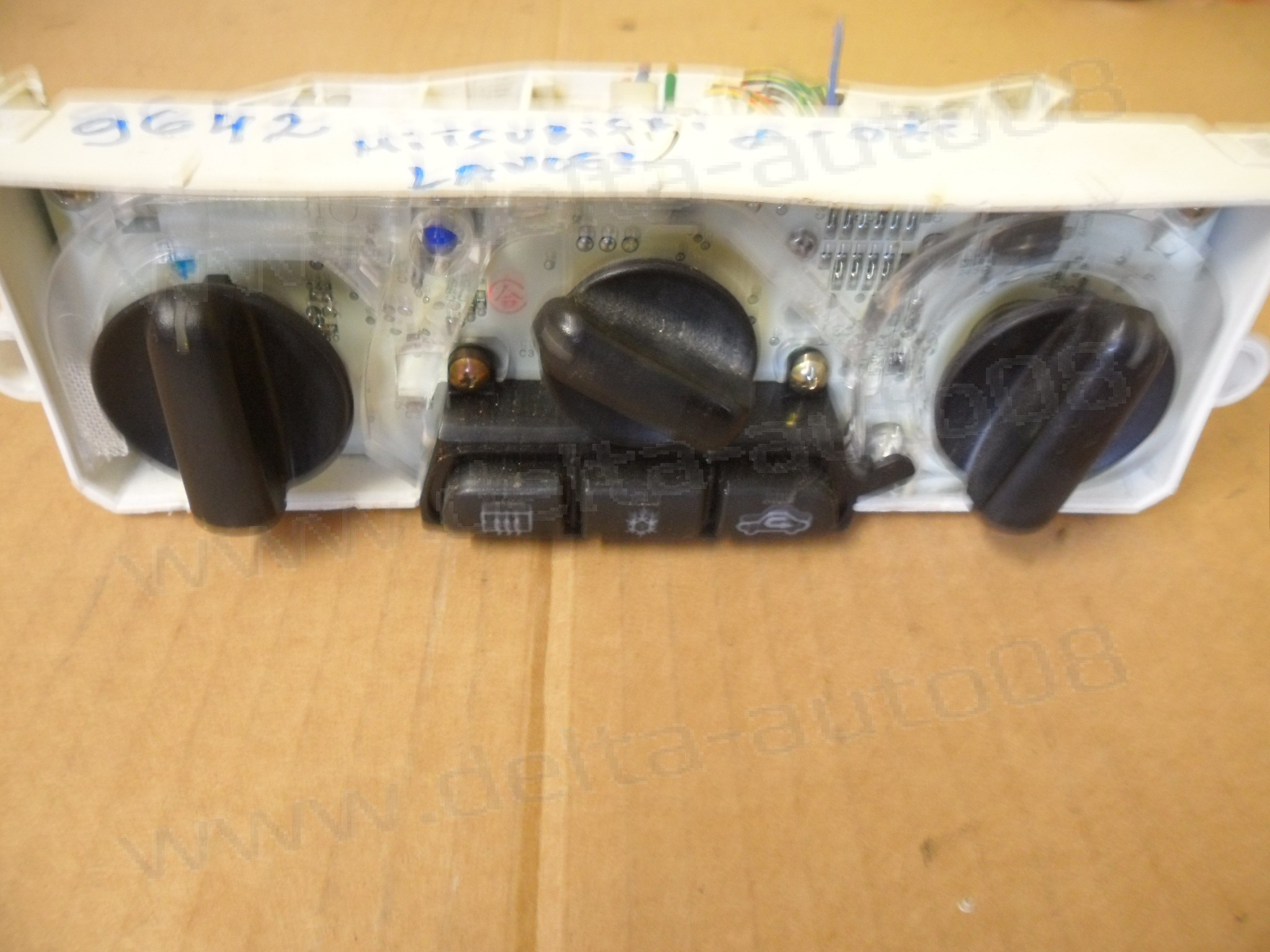 Панел контрол климатик за Mitsubishi Lancer, 2000-2007г., MN185095HA