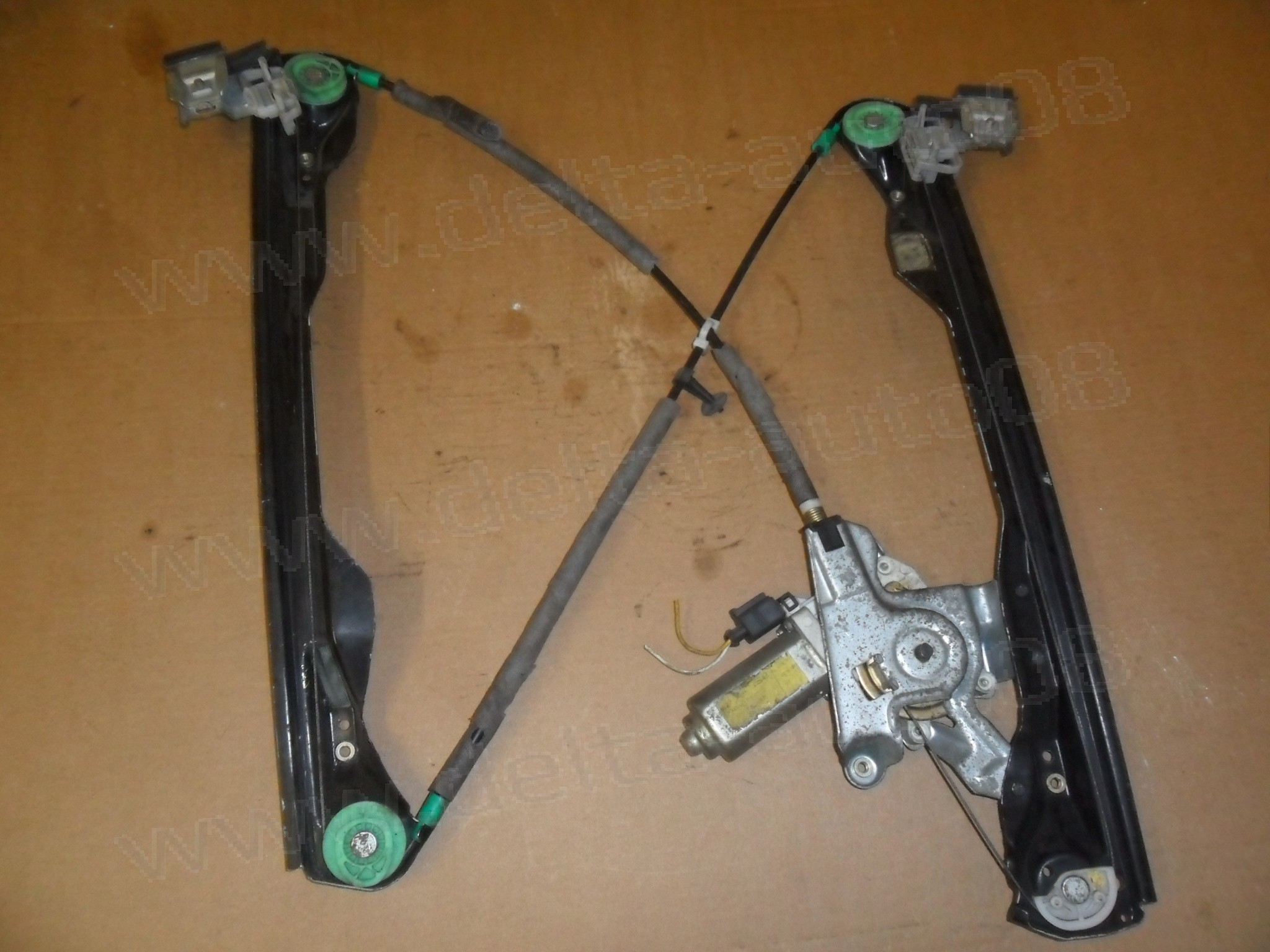 Стъклоповдигач, преден десен, Ford Focus, 1998-2007г., XS41 23200, XS4123200 