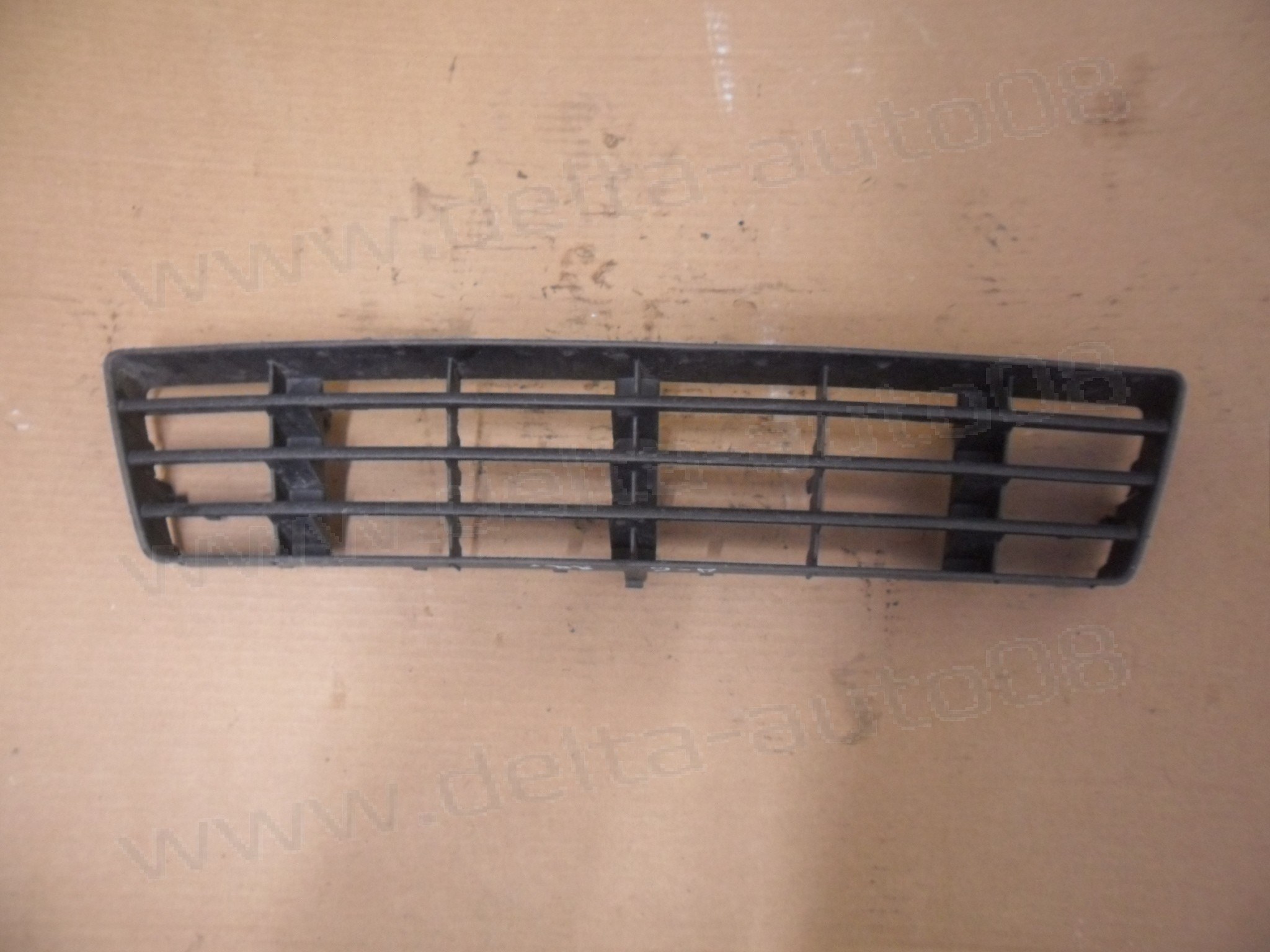 Решетка предна броня за Audi A6, C5, 1997-2001г., 4B0807683F, 4B0 807 683 F