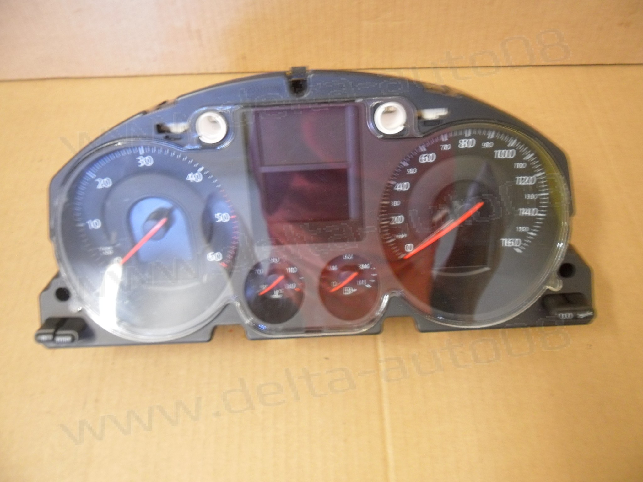 Километраж за VW Passat B6, 2.0 TDI, 2005-2010г.- десен волан