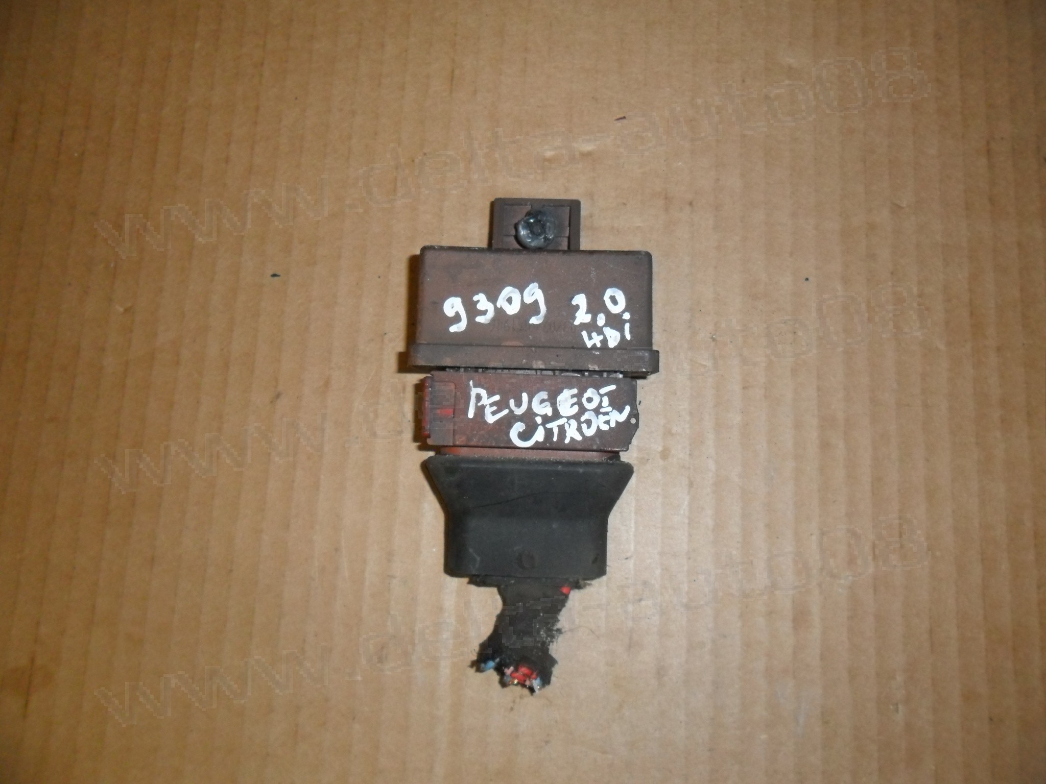 Реле горивна помпа за Citroen, Peugeot 406, 2.0 HDI, 240109 