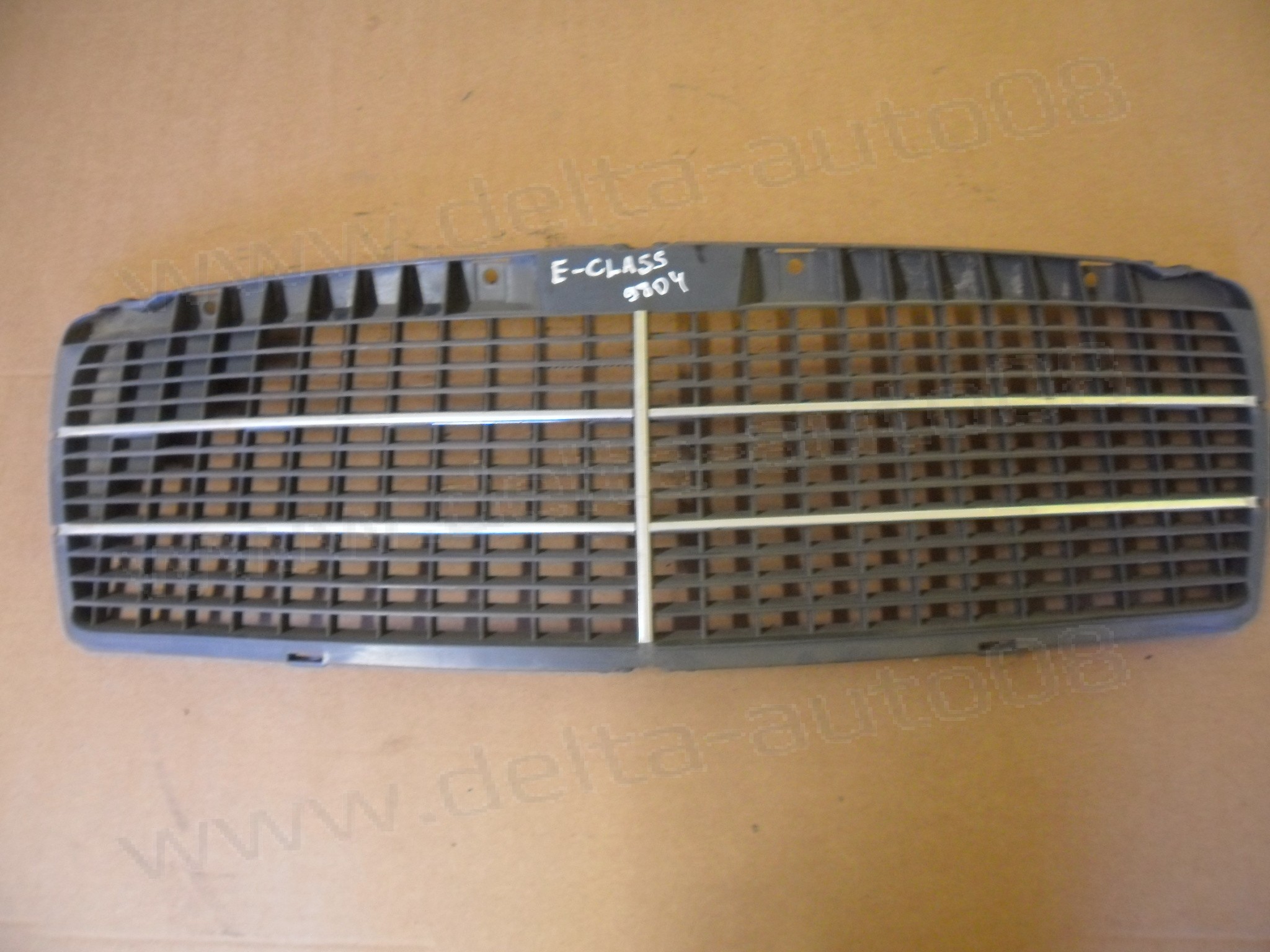 Решетка радиатор за Mercedes E-Class, W210, 1995-1999г., 210 888 0023, 2108880023, 210 888 00 23