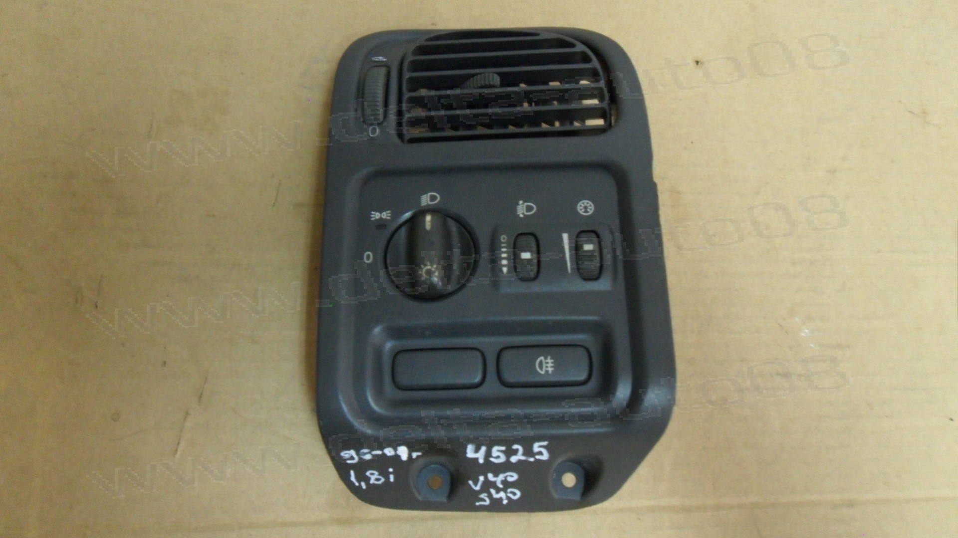 Панел контрол светлини за Volvo S40, V40  1.8i   1996-2001г.    306 139 44, 30613944, 3063856
