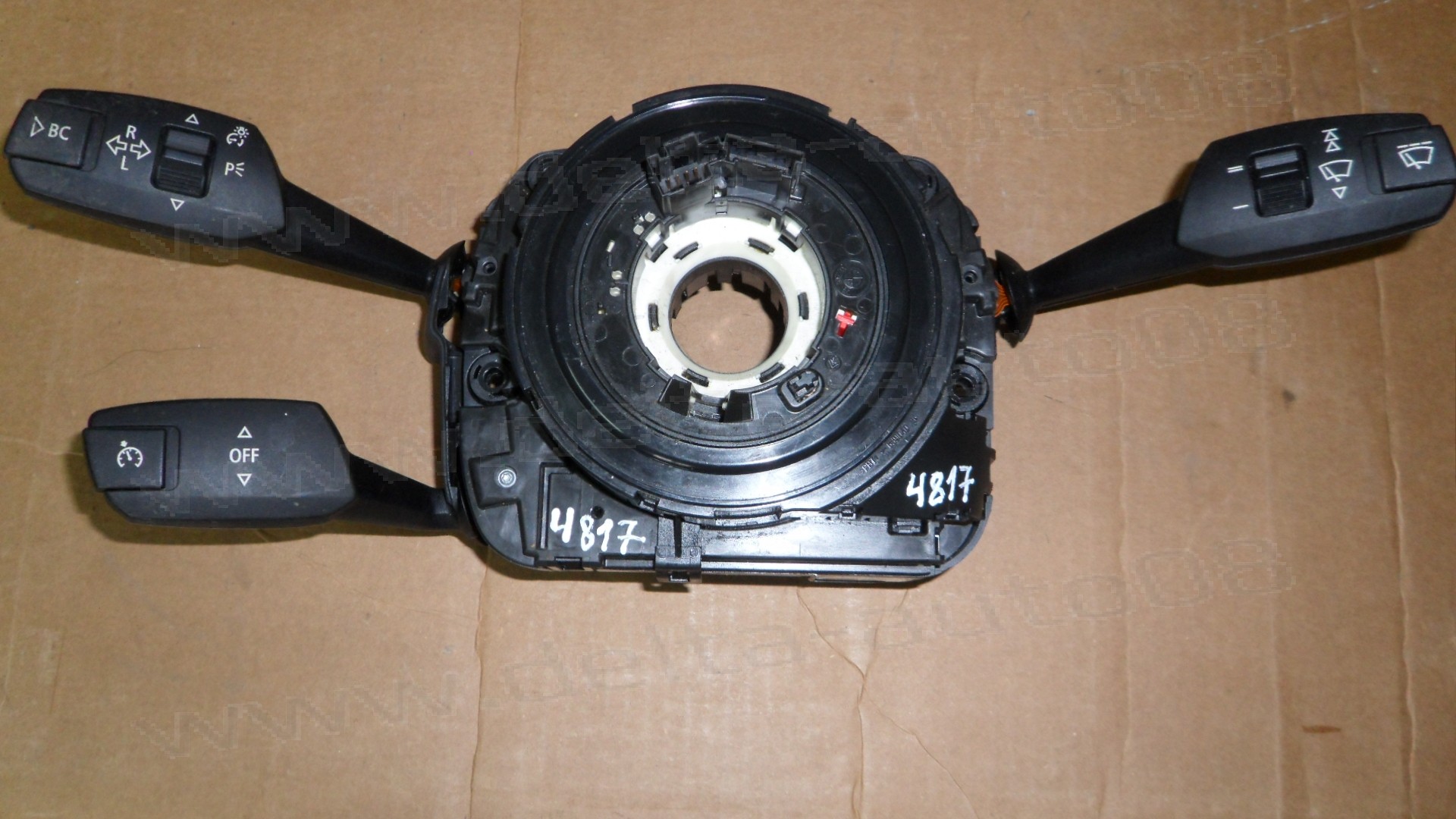 Лостове управление светлини, мигачи, чистачки за BMW 1,3 2.0D 16V 2005-2012г., 6 967 324-01, 6973241, 696267103, LZ696267103, 01 4183 12, 01418312, LK04418312, 01308100, 01108100, 01208100, 392 00, 2081 39, 39200208139