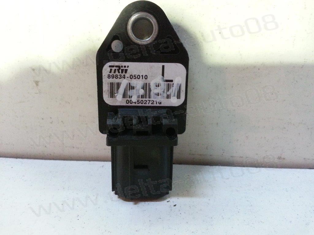 Сензор Airbag за Tyota Avensis  2003г. - 2008г.   89834-05010
