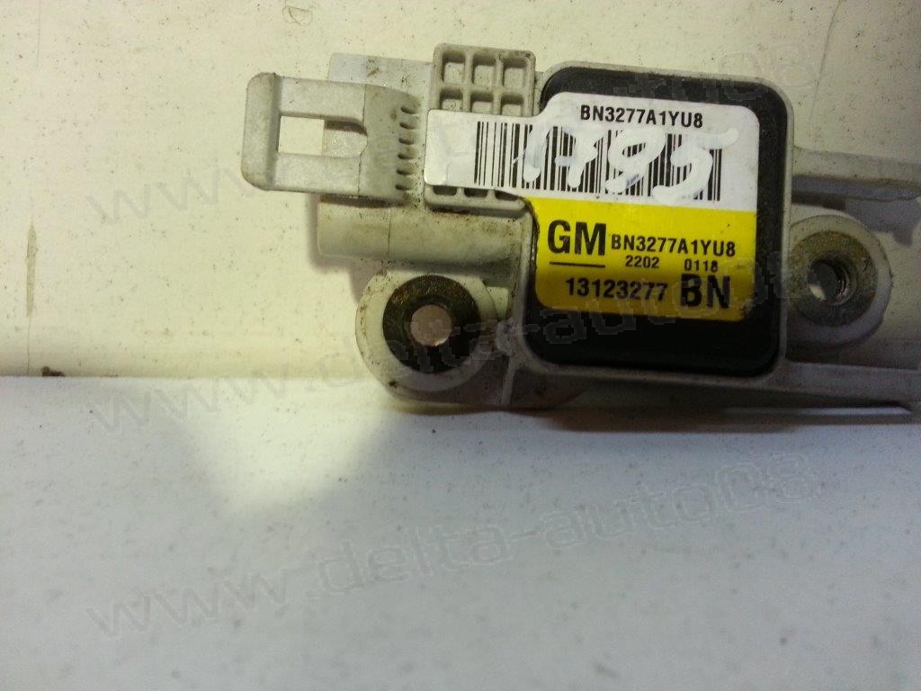 Сензор Airbag за Opel Vectra C   13123277 BN