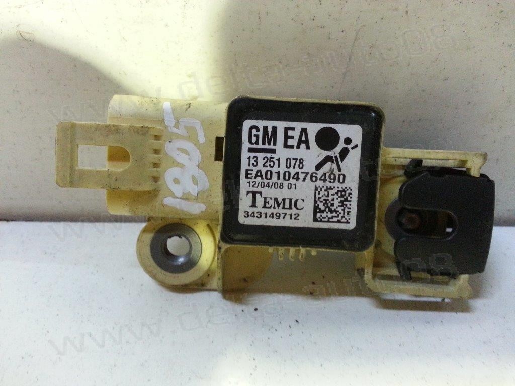 Сензор Airbag за Opel Astra, Zafira   13251078 EA
