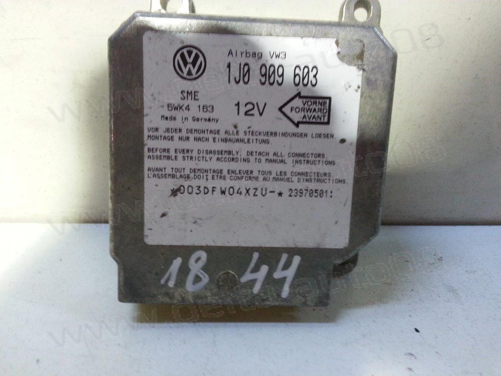 Сензор Airbag за VW IV 1.6   1J0909603