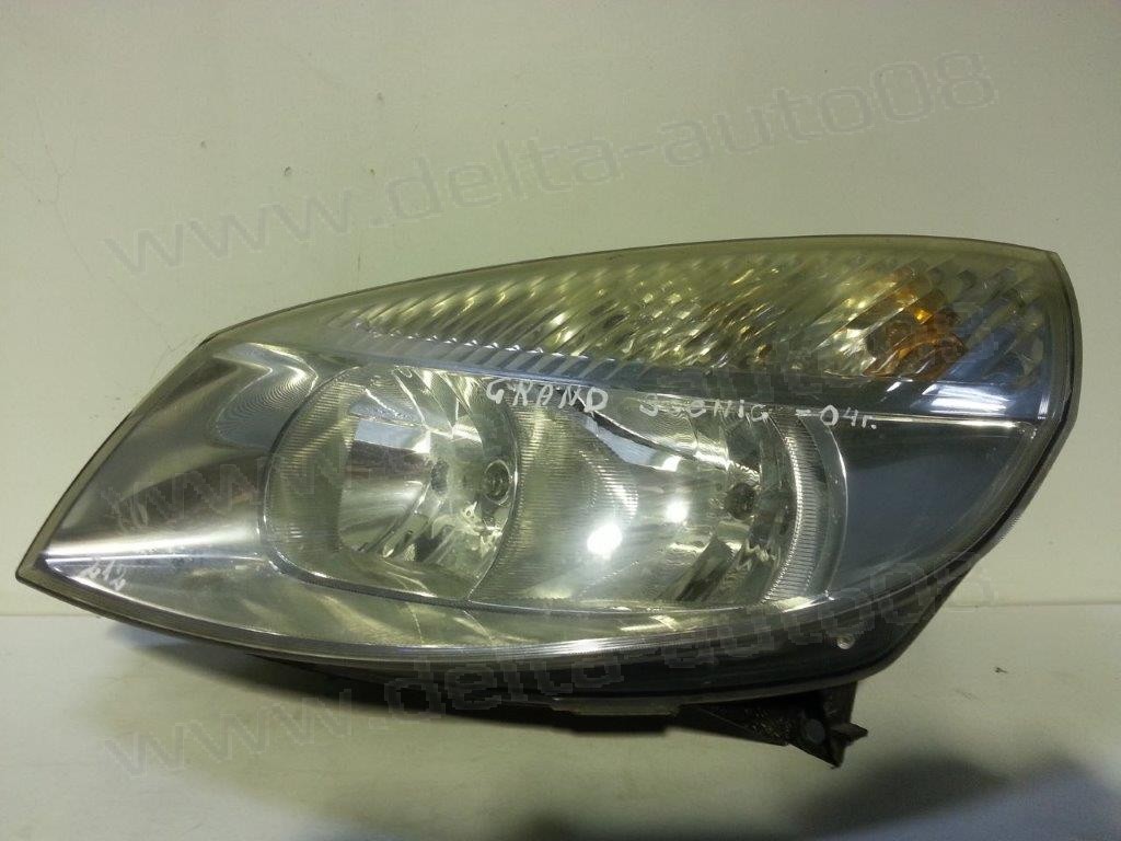 Фар за Renault Scenic - 2003г. - 2006г. - ляв