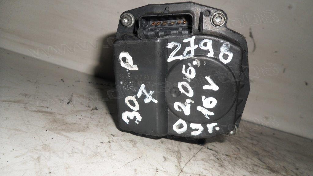 Дросел за Peugeot 307 2.0 16V 2004г.   96452457800R