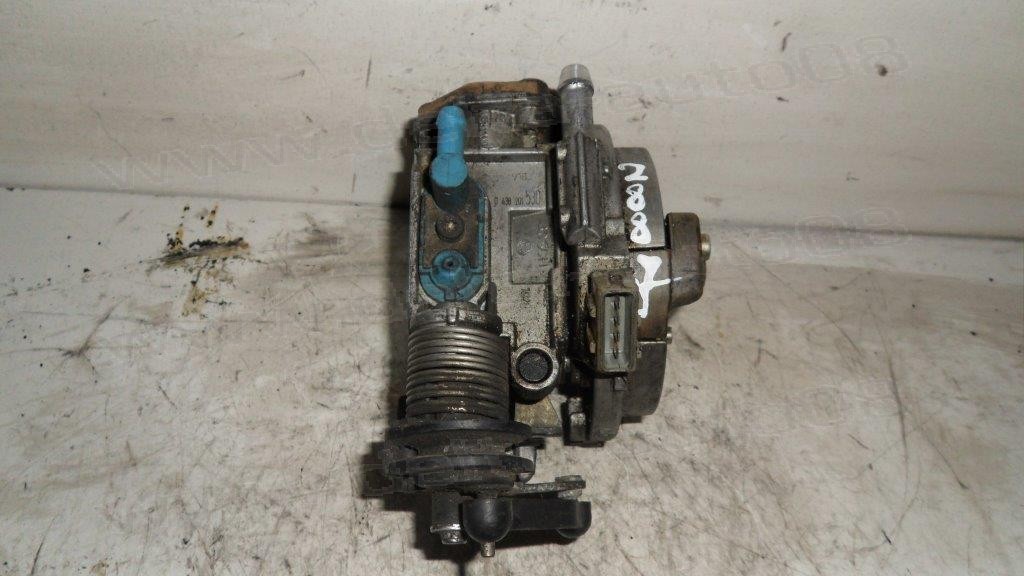 Дросел за VW Passat /B3/  1988г.-1993г.   0438201