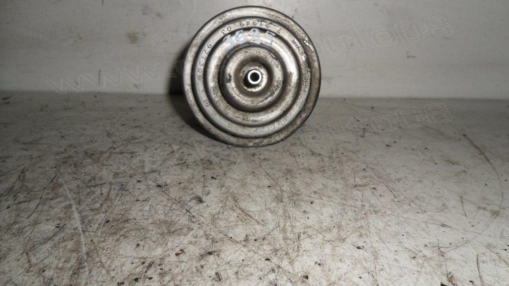 EGR клапан за Mercedes Benz W202 C 250 TD   0021401760