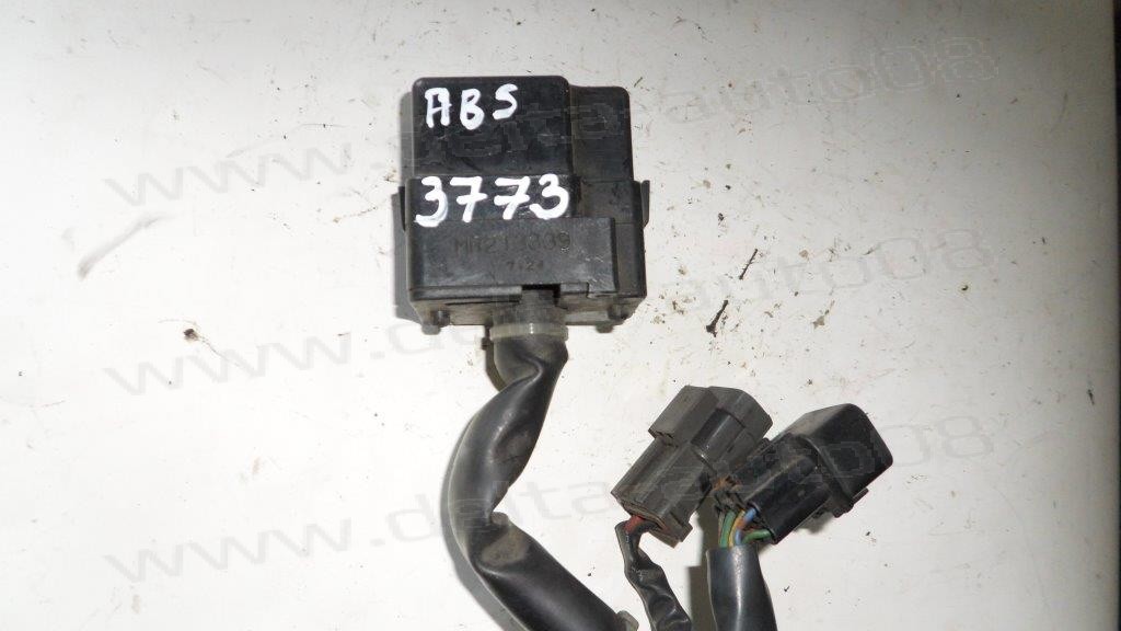 Реле ABS за Mitsubishi Pajero 2.8 TD   MR213339