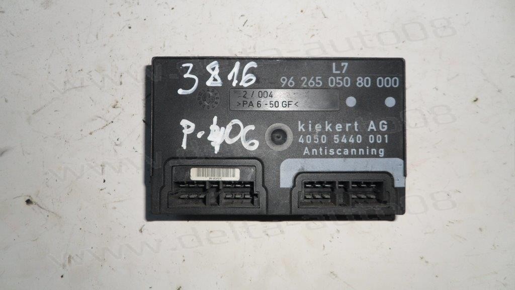 Комфорт модул за Peugeot 406 2.0 16V   9626505080