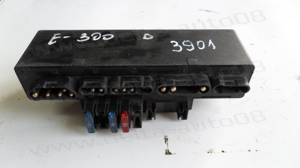 Комфорт модул за Mercedes E300D   A2105400372