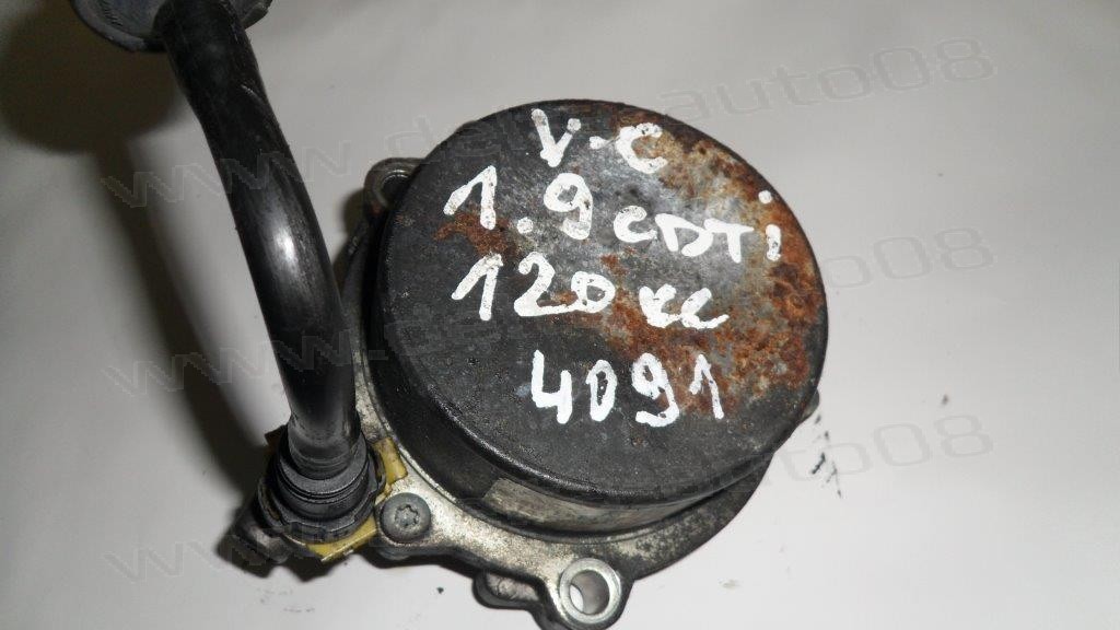 Вакуум помпа за Opel Zafira B 1.9 CDTi 120HP   55187760