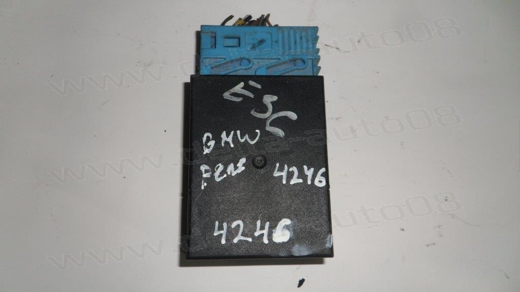 Модул-реле управление чистачки за BMW E36   61.35 8359031