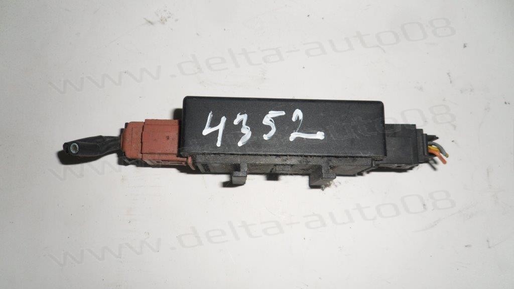 Модул реле за Peugeot 408 1.8L  1999г   96277609.80   9627760980   